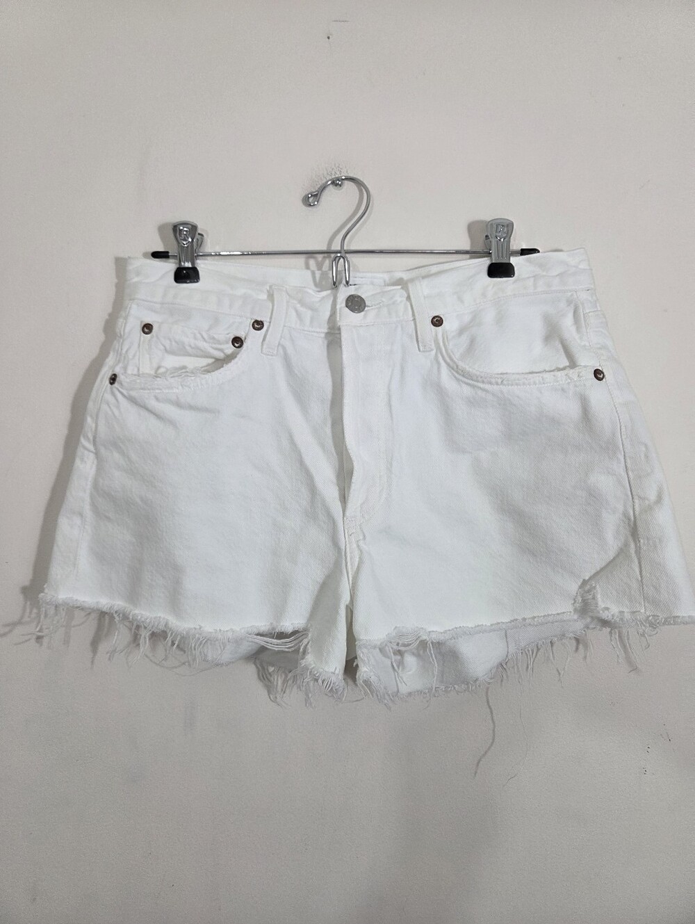 Agolde Parker Denim Jean Shorts in Dough White Boho Raw Hem Distressed Size 27 - Picture 10 of 10